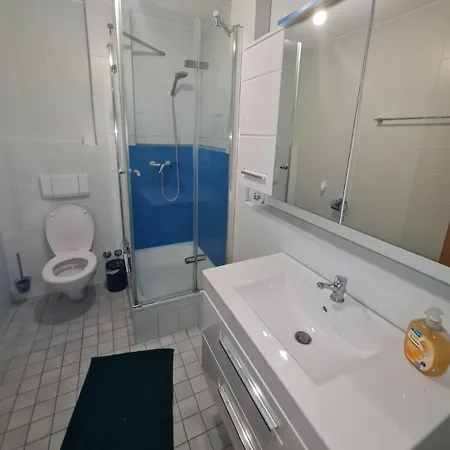 Appartamento Terassenwohnung Mit Einbaukueche *